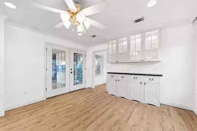 5738 Weeping Willow Road, Houston, TX 77092 - Photo 10