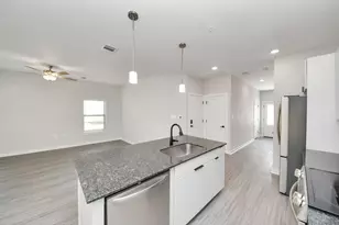 7711 Longmire Rd, Conroe, TX 77304 - Photo 10