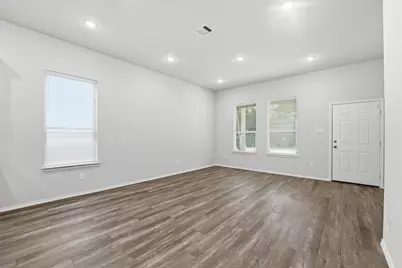 10176 Barberry Street, Willis, TX 77318 - Photo 6