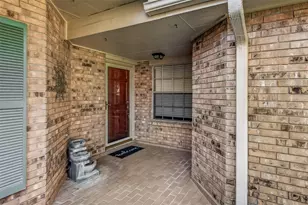 911 Woodfern Glen Ln, Pearland, TX 77584 - Photo 2