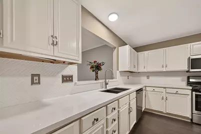 911 Woodfern Glen Lane, Pearland, TX 77584 - Photo 10