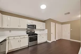 911 Woodfern Glen Ln, Pearland, TX 77584 - Photo 12