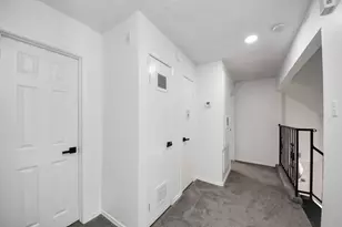 8631 Valley Ledge Dr, Houston, TX 77078 - Photo 12