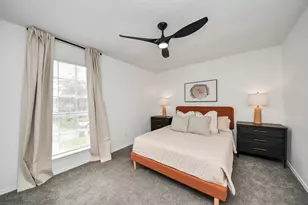 8631 Valley Ledge Dr, Houston, TX 77078 - Photo 14