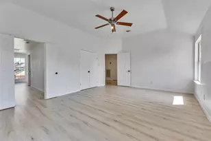 1019 Highland Woods Dr, Highlands, TX 77562 - Photo 20
