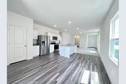 680 Amesbury Road, Conroe, TX 77316 - Photo 6