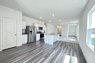 680 Amesbury Rd, Conroe, TX 77316 - Photo 6