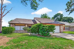 6203 Downwood Forest Dr, Houston, TX 77088 - Photo 2