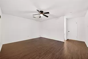 6203 Downwood Forest Dr, Houston, TX 77088 - Photo 22