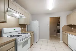 21243 Linden House Ct, Humble, TX 77338 - Photo 6