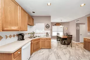 1503 Pine Ridge Ln, Pearland, TX 77581 - Photo 12