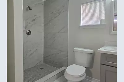 10518 Royal Oaks Drive, Houston, TX 77016 - Photo 14