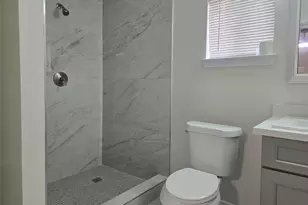 10518 Royal Oaks Dr, Houston, TX 77016 - Photo 14