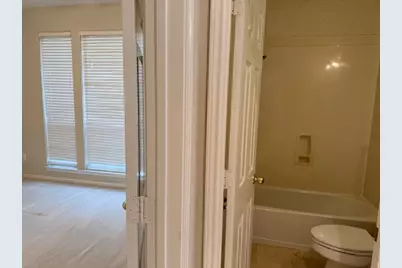 3607 Emerald Falls Drive, Houston, TX 77059 - Photo 8