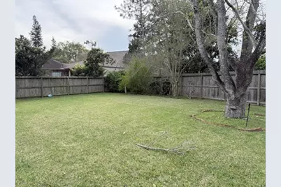 3607 Emerald Falls Drive, Houston, TX 77059 - Photo 32