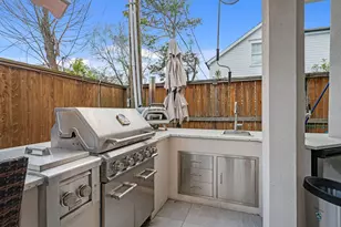 1835 Hewitt Dr, Houston, TX 77018 - Photo 46