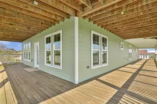 205 Rue Orleans St, Baytown, TX 77520 - Photo 22