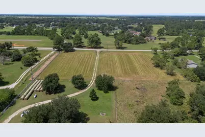 15610 Penick Rd, Waller, TX 77484 - Photo 46