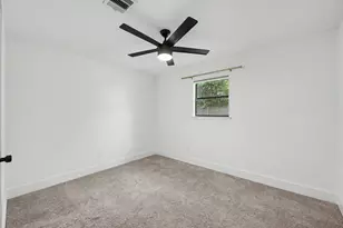 6735 Grovewood Ln, Houston, TX 77008 - Photo 18