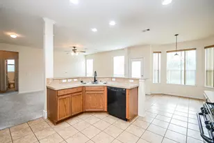3015 Darby Brook Dr, Fresno, TX 77545 - Photo 6