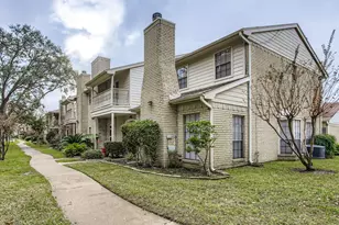 800 Country Pl Dr, Houston, TX 77079 - Photo 2