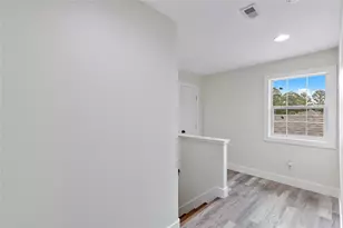 655 Avenue L, Dickinson, TX 77539 - Photo 30