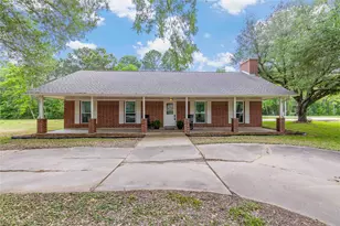 655 Avenue L, Dickinson, TX 77539 - Photo 4