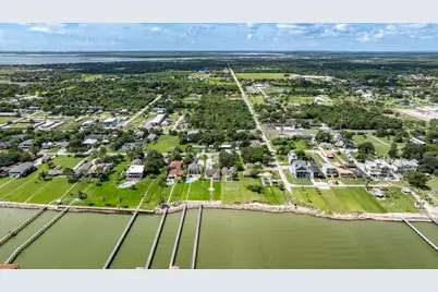 2575 Cliff Drive, Dickinson, TX 77539 - Photo 36