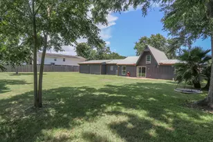 2575 Cliff Dr, Dickinson, TX 77539 - Photo 34