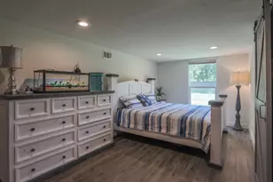 2575 Cliff Dr, Dickinson, TX 77539 - Photo 22