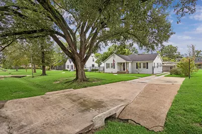 327 W 31st Street, Houston, TX 77018 - Photo 2
