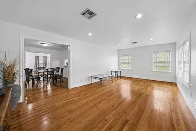 327 W 31st Street, Houston, TX 77018 - Photo 16