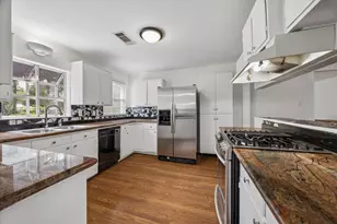 327 W 31st St, Houston, TX 77018 - Photo 20