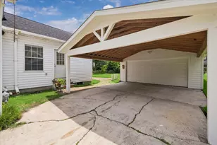 327 W 31st St, Houston, TX 77018 - Photo 12