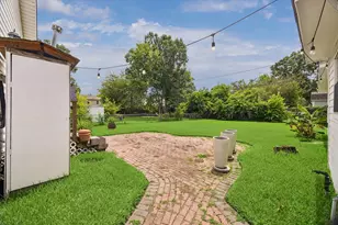 327 W 31st St, Houston, TX 77018 - Photo 8