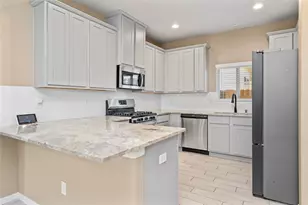 24717 Teton Holw Trl, Houston, TX 77336 - Photo 8