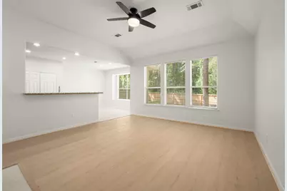 198 N Wimberly Way, Conroe, TX 77385 - Photo 10