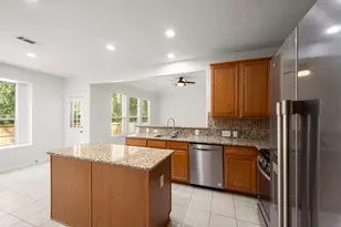 198 N Wimberly Way, Conroe, TX 77385 - Photo 12