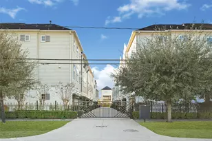 1750 W 23rd St, Houston, TX 77008 - Photo 16