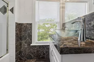 2230 Sul Ross St, Houston, TX 77098 - Photo 10