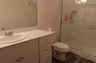 7127 Kason Fls Ct, Houston, TX 77049 - Photo 8