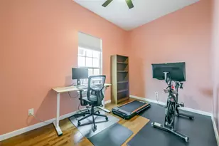 213 N Hutcheson St, Houston, TX 77003 - Photo 22
