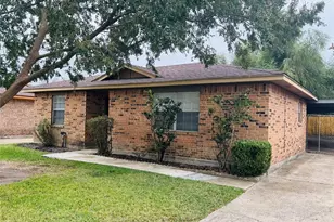 8842 Barton St, Houston, TX 77075 - Photo 1