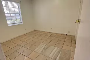 8842 Barton St, Houston, TX 77075 - Photo 8
