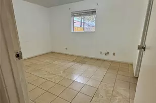 8842 Barton St, Houston, TX 77075 - Photo 10