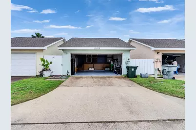 10109 Schaper Road, Galveston, TX 77554 - Photo 28