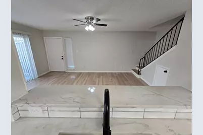 5640 Birchmont Drive #C, Houston, TX 77091 - Photo 6