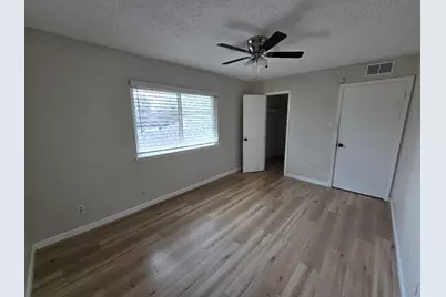 5640 Birchmont Drive #C, Houston, TX 77091 - Photo 14