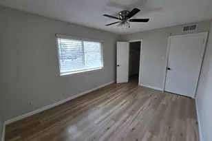 5640 Birchmont Dr, Houston, TX 77091 - Photo 14