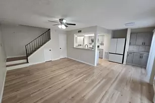 5640 Birchmont Dr, Houston, TX 77091 - Photo 1